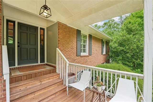 2118 Skytop Drive, Stone Mountain, GA 30087