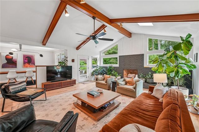 2118 Skytop Drive, Stone Mountain, GA 30087