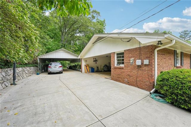 2118 Skytop Drive, Stone Mountain, GA 30087