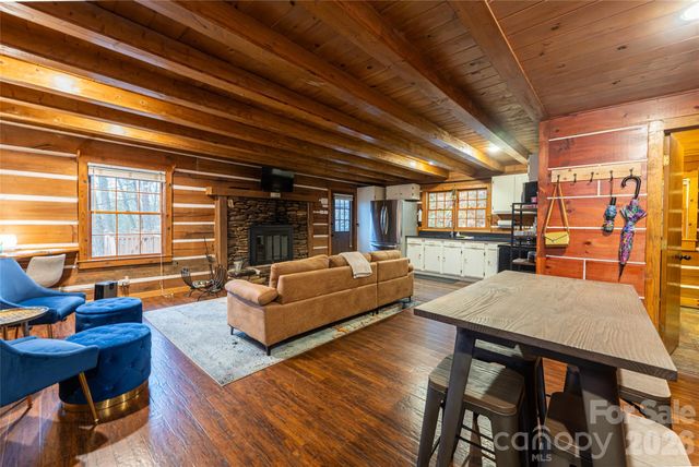 16 Rocky Glen Trail, Black Mountain, NC 28711