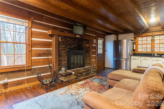 16 Rocky Glen Trail, Black Mountain, NC 28711