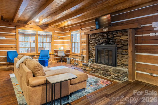 16 Rocky Glen Trail, Black Mountain, NC 28711