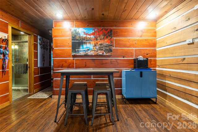 16 Rocky Glen Trail, Black Mountain, NC 28711