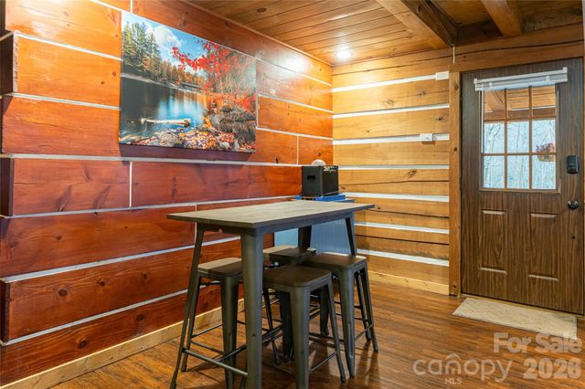 16 Rocky Glen Trail, Black Mountain, NC 28711