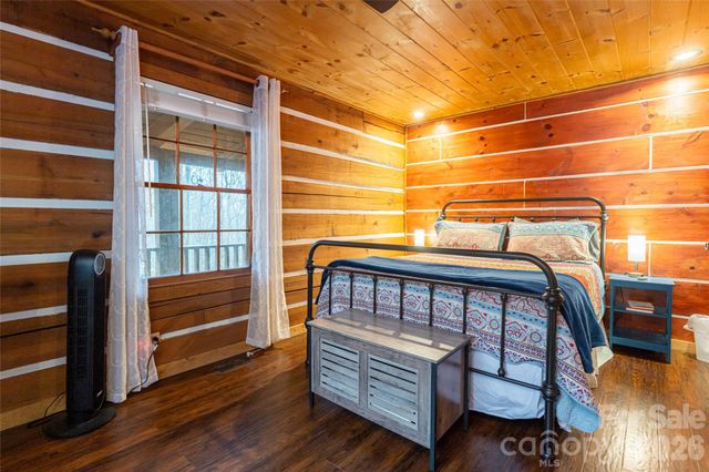 16 Rocky Glen Trail, Black Mountain, NC 28711