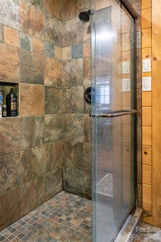 16 Rocky Glen Trail, Black Mountain, NC 28711