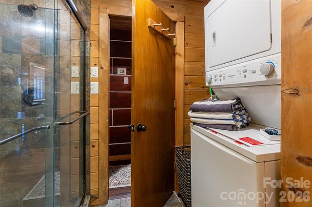 16 Rocky Glen Trail, Black Mountain, NC 28711