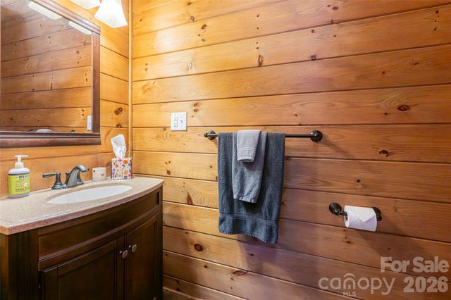 16 Rocky Glen Trail, Black Mountain, NC 28711