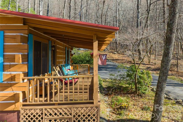 16 Rocky Glen Trail, Black Mountain, NC 28711