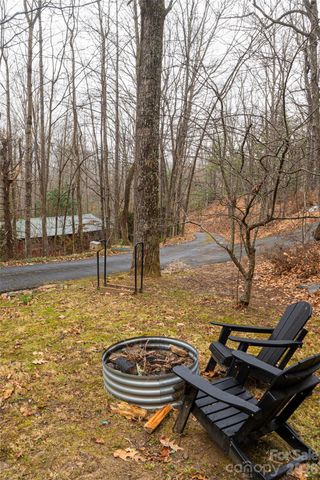 16 Rocky Glen Trail, Black Mountain, NC 28711