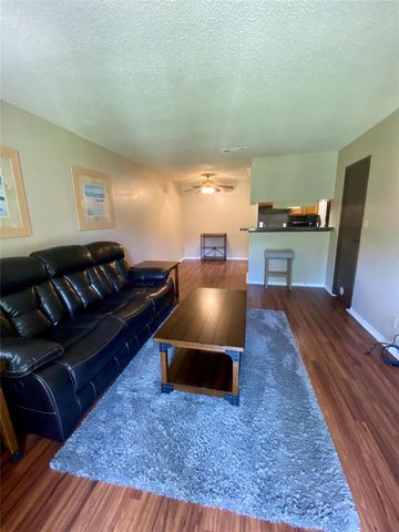 2501 Gulf Freeway 256D, Dickinson, TX 77539