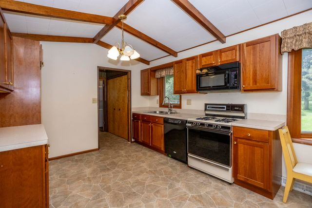 7032 W Red Apple Drive, Michigan City, IN 46360