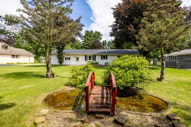 7032 W Red Apple Drive, Michigan City, IN 46360