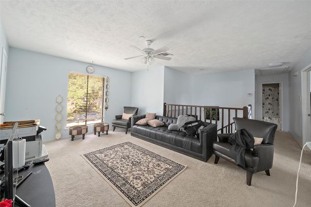 2822 Colonial Drive, Sugar Land, TX 77479