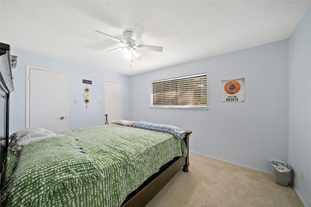 2822 Colonial Drive, Sugar Land, TX 77479