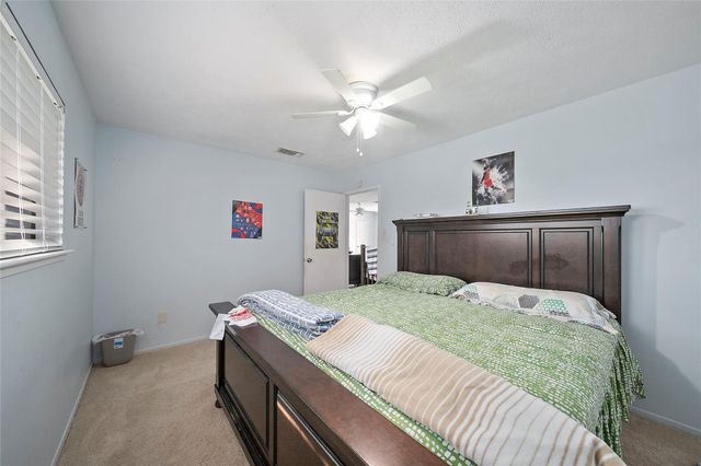 2822 Colonial Drive, Sugar Land, TX 77479