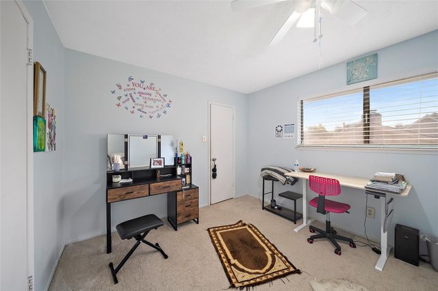 2822 Colonial Drive, Sugar Land, TX 77479