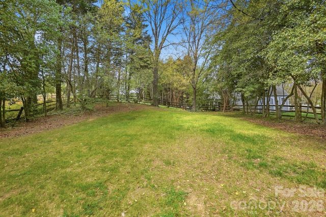 8912 Danson Drive, Charlotte, NC 28277