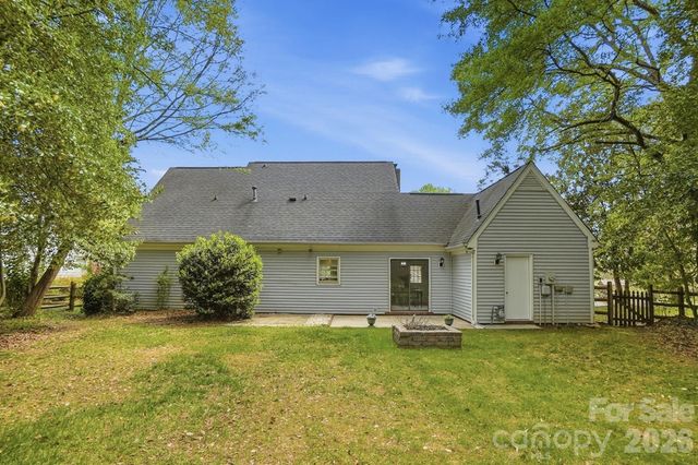 8912 Danson Drive, Charlotte, NC 28277