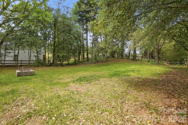 8912 Danson Drive, Charlotte, NC 28277