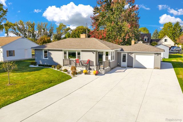 5548 Bar-Milvian, Lexington Village, MI 48450