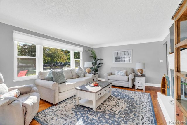 5548 Bar-Milvian, Lexington Village, MI 48450