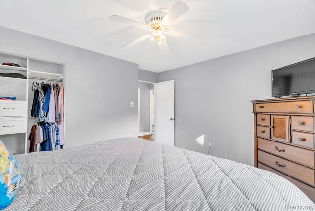 5548 Bar-Milvian, Lexington Village, MI 48450