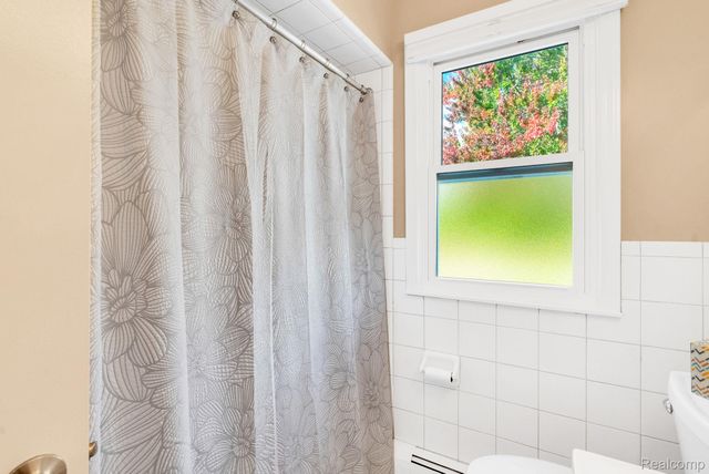 5548 Bar-Milvian, Lexington Village, MI 48450