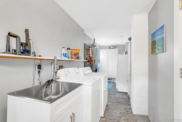 5548 Bar-Milvian, Lexington Village, MI 48450