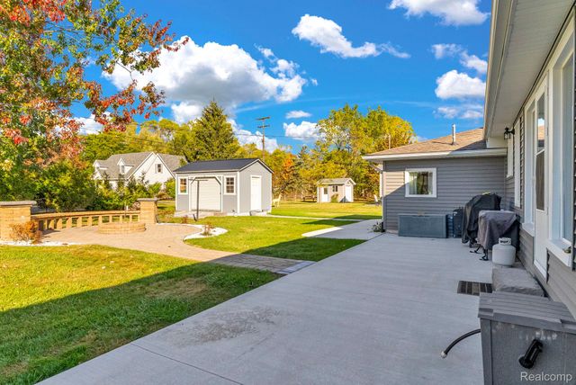 5548 Bar-Milvian, Lexington Village, MI 48450