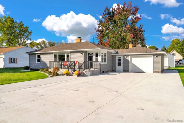 5548 Bar-Milvian, Lexington Village, MI 48450