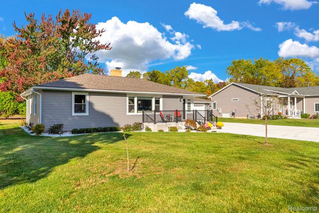 5548 Bar-Milvian, Lexington Village, MI 48450