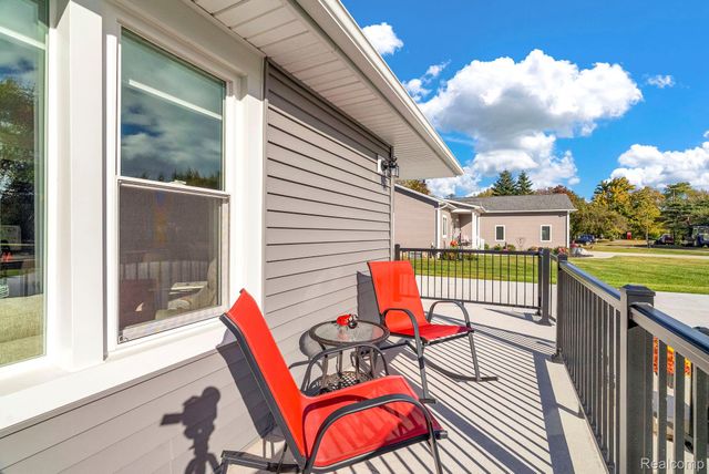 5548 Bar-Milvian, Lexington Village, MI 48450