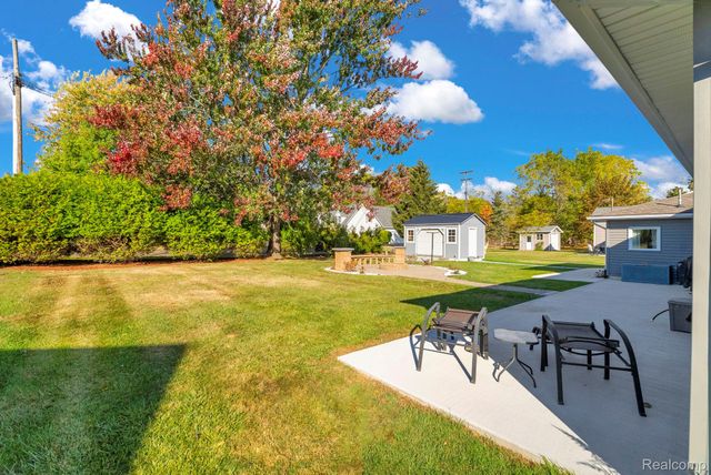 5548 Bar-Milvian, Lexington Village, MI 48450