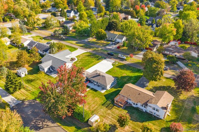 5548 Bar-Milvian, Lexington Village, MI 48450