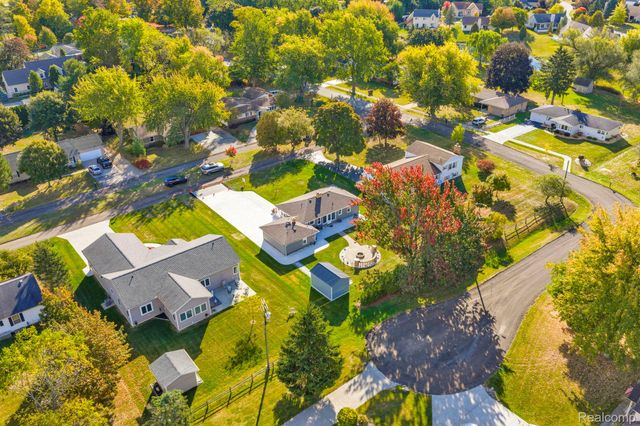 5548 Bar-Milvian, Lexington Village, MI 48450