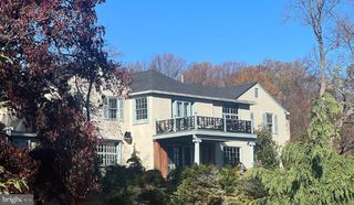 1260 COUNTY LINE RD, Wayne, PA 19087