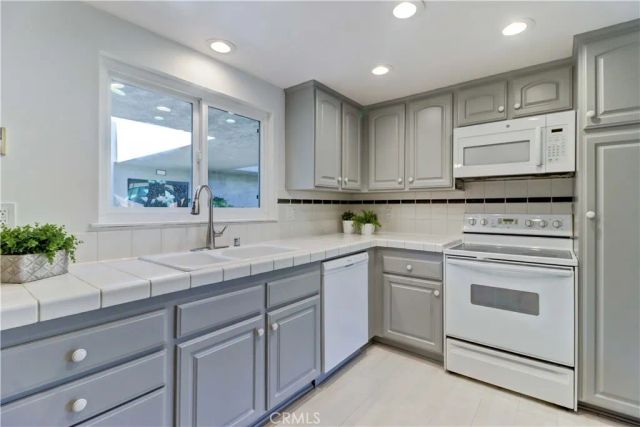 2395 Via Mariposa West 3A, Laguna Woods, CA 92637