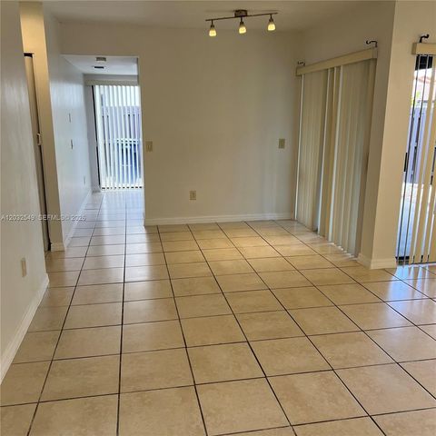15272 SW 46th Ln HR-66, Miami, FL 33185
