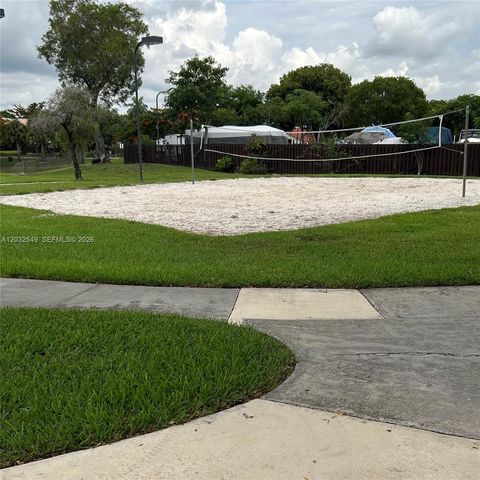 15272 SW 46th Ln HR-66, Miami, FL 33185