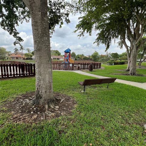 15272 SW 46th Ln HR-66, Miami, FL 33185