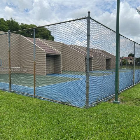 15272 SW 46th Ln HR-66, Miami, FL 33185