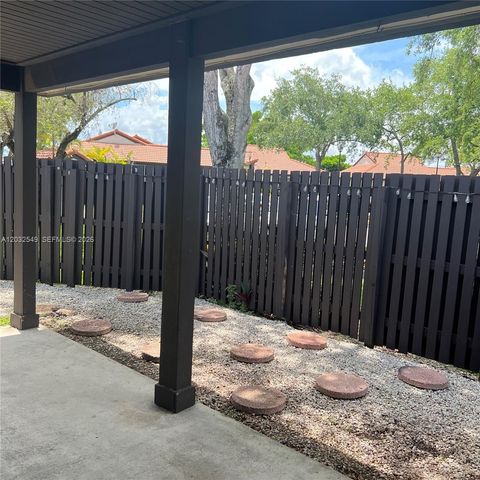 15272 SW 46th Ln HR-66, Miami, FL 33185