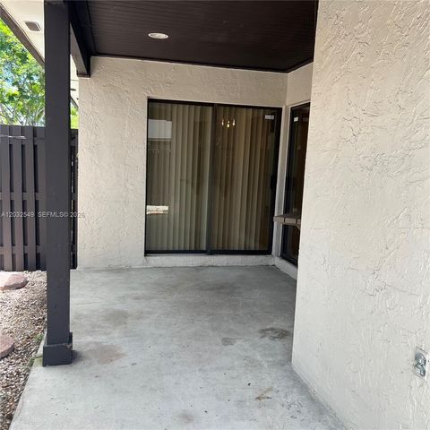 15272 SW 46th Ln HR-66, Miami, FL 33185