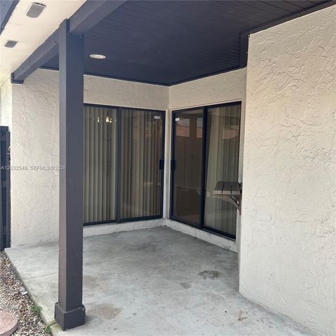 15272 SW 46th Ln HR-66, Miami, FL 33185