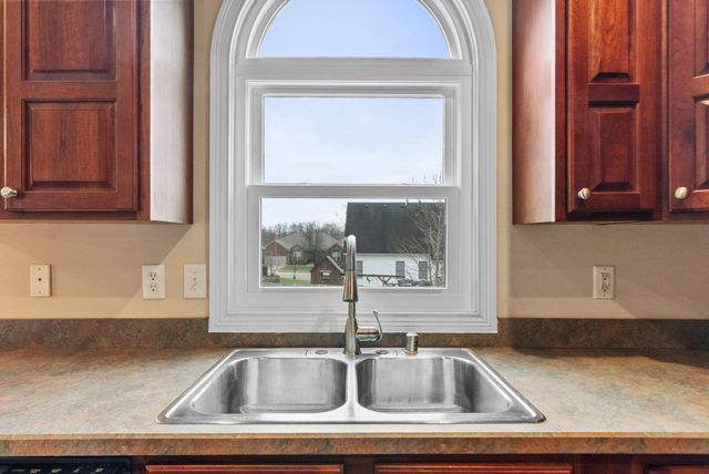 6036 Crabapple Road, Versailles, KY 40383