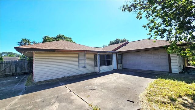 4702 Coventry Lane, Corpus Christi, TX 78411