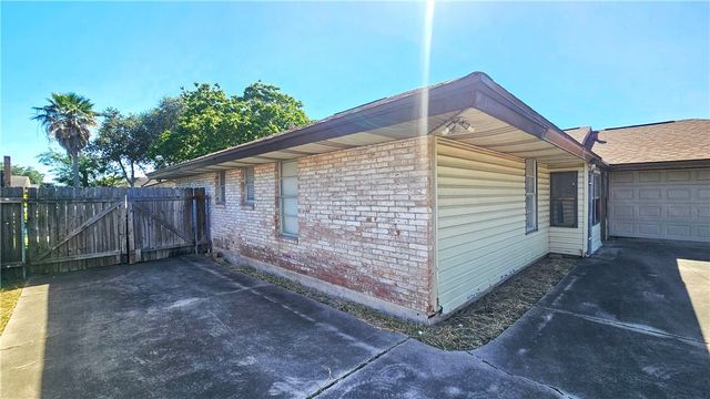 4702 Coventry Lane, Corpus Christi, TX 78411