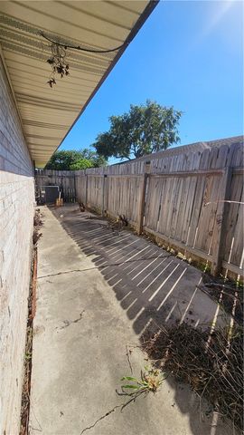 4702 Coventry Lane, Corpus Christi, TX 78411