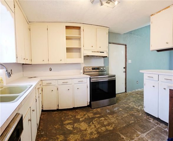 4702 Coventry Lane, Corpus Christi, TX 78411